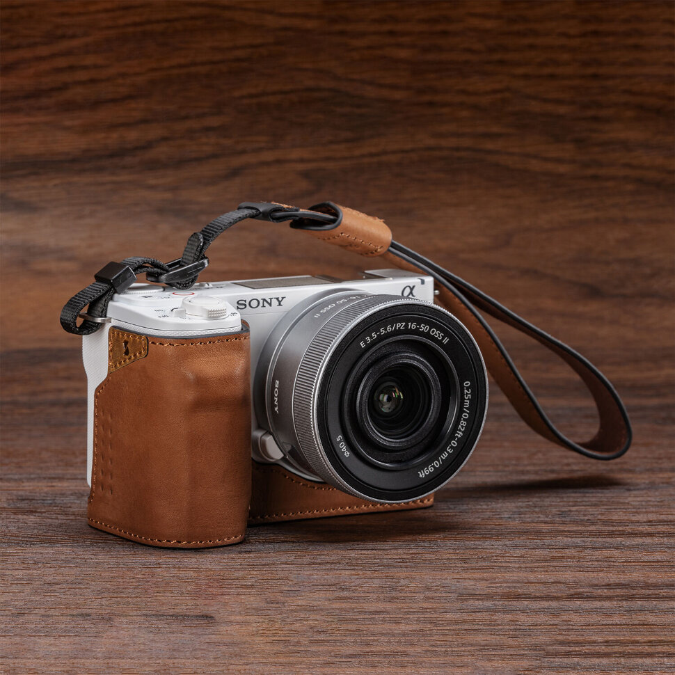 Чехол SmallRig Leather Case Kit для Sony ZV-E10 II Коричневый