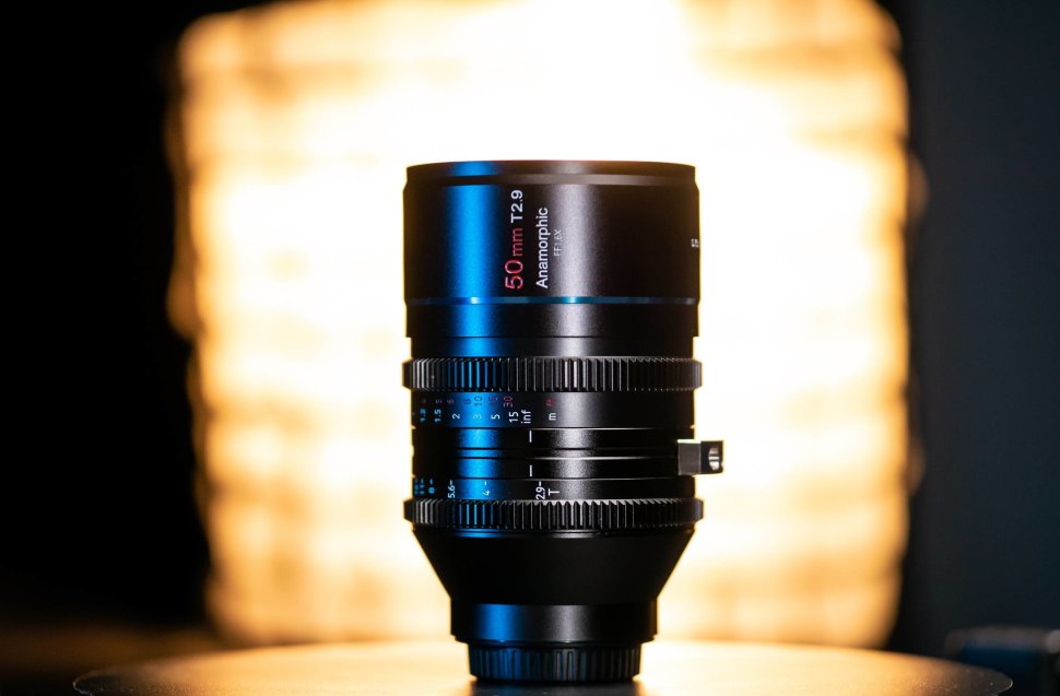 Объектив Sirui Venus 50mm T2.9 1.6x Full-Frame Anamorphic RF