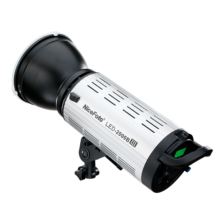 Осветитель NiceFoto LED-2000B III