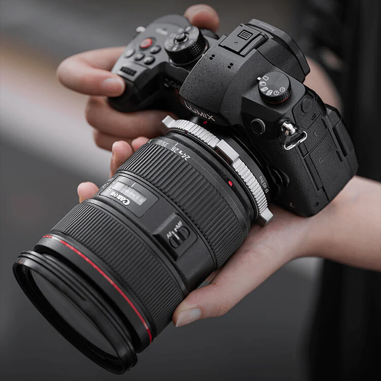 Адаптер Viltrox EF-M2 Pro для объектива EF на байонет Micro 4/3
