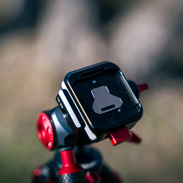 Быстросъемное крепление Freewell Tripod Quick Release Clamp