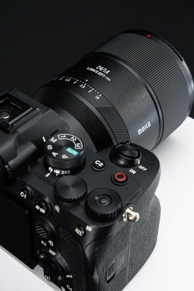 Объектив Meike MIX 24mm F1.4 FF STM E-mount