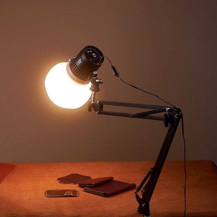 Осветитель Godox Litemons LC30D-K1 + пантограф